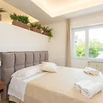 アパート Vatican Luxury Flat 3 With Kitchen