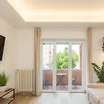 דירה Vatican Luxury Flat 3 With Kitchen *