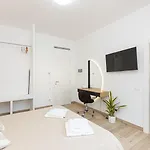 Vatican Luxury Flat 3 With Kitchen