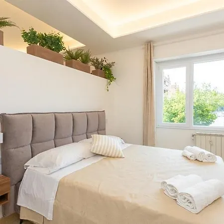 Vatican Luxury Flat 3 With Kitchen Διαμέρισμα