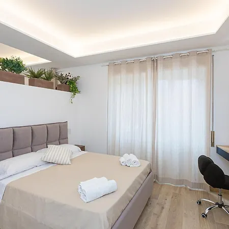 Vatican Luxury Flat 3 With Kitchen Lägenhet