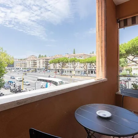 Vatican Luxury Flat 3 With Kitchen