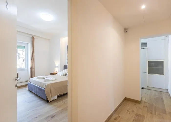 Vatican Luxury Flat 3 With Kitchen Апартаменты